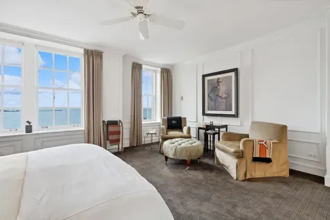 219 East Lake Shore Drive Chicago IL 60611