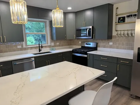 5640 West 84th Street Burbank IL 60459