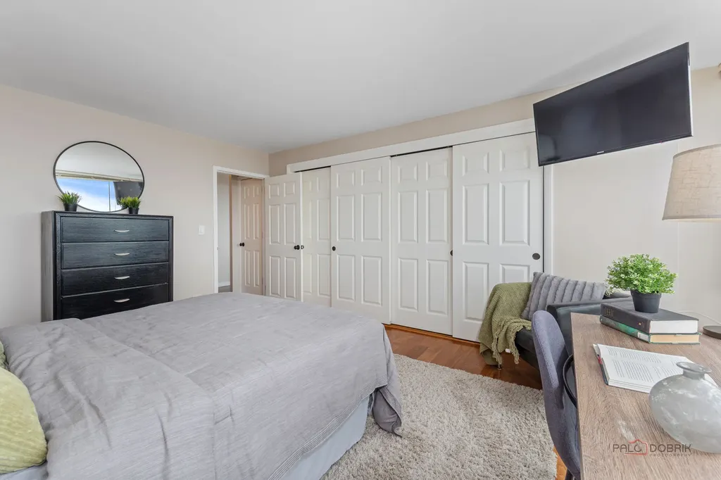 5455 North Sheridan Road Chicago IL 60640