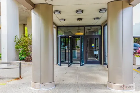 5455 North Sheridan Road Chicago IL 60640