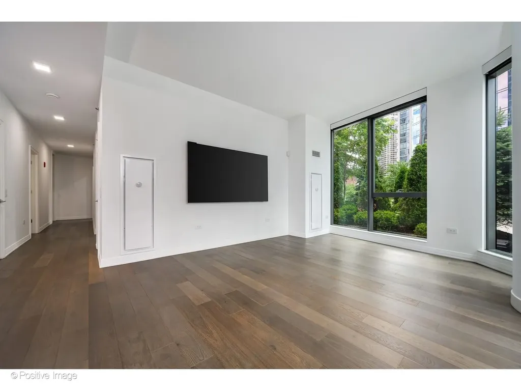 211 North Harbor Drive Chicago IL 60601