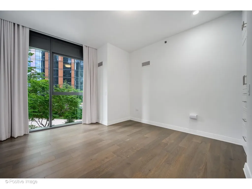 211 North Harbor Drive Chicago IL 60601