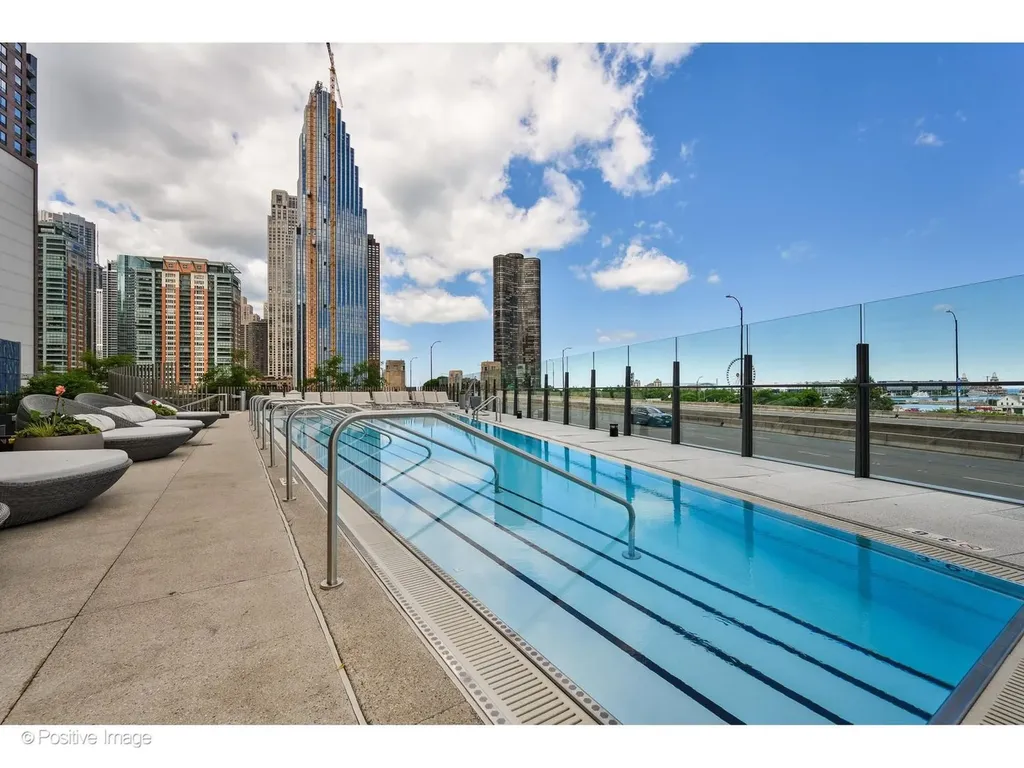 211 North Harbor Drive Chicago IL 60601
