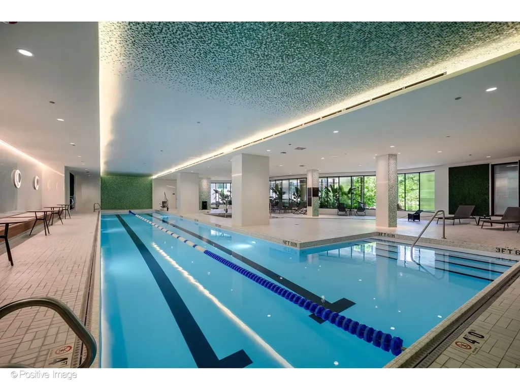 211 North Harbor Drive Chicago IL 60601
