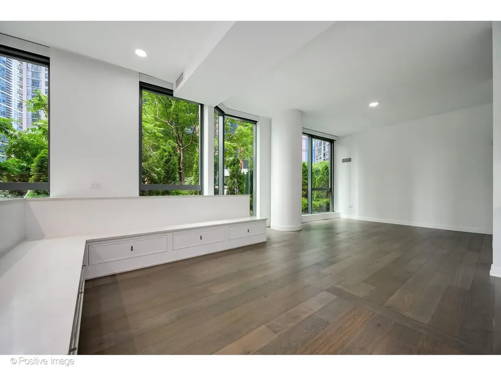 211 North Harbor Drive Chicago IL 60601
