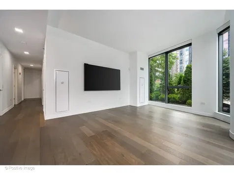 211 North Harbor Drive Chicago IL 60601