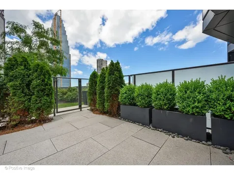 211 North Harbor Drive Chicago IL 60601