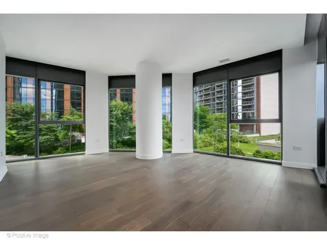 211 North Harbor Drive Chicago IL 60601