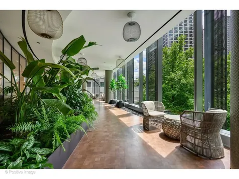 211 North Harbor Drive Chicago IL 60601