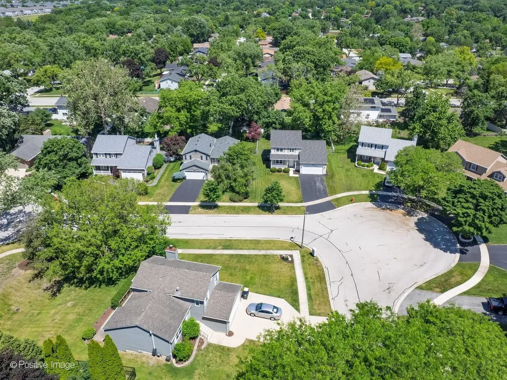 6620 Oak Tree Trail Woodridge IL 60517