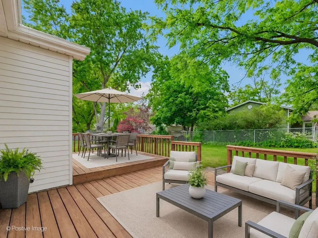 6620 Oak Tree Trail Woodridge IL 60517