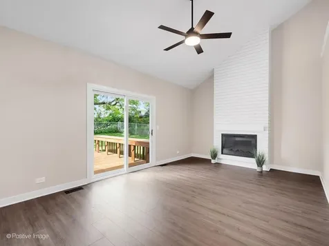 6620 Oak Tree Trail Woodridge IL 60517