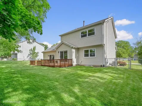 6620 Oak Tree Trail Woodridge IL 60517