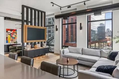 740 West Fulton Street Chicago IL 60661
