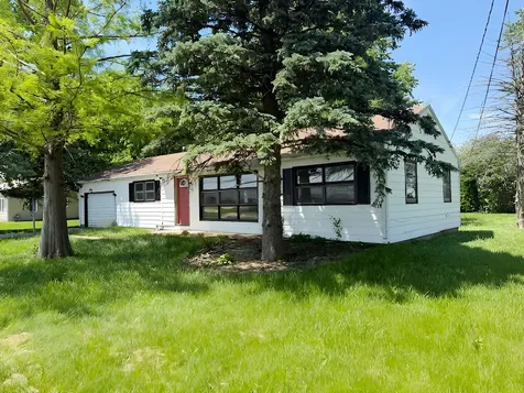424 South 3000 W Road Kankakee IL 60901