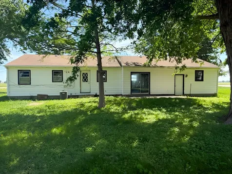 424 South 3000 W Road Kankakee IL 60901