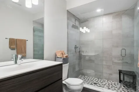 2731 North 75th Avenue Elmwood Park IL 60707