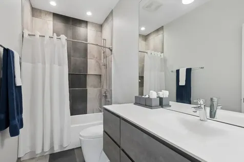 2731 North 75th Avenue Elmwood Park IL 60707