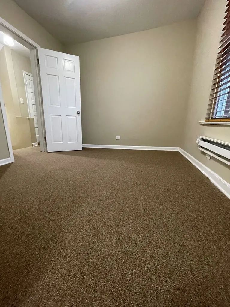 906 West 71st Street Chicago IL 60621