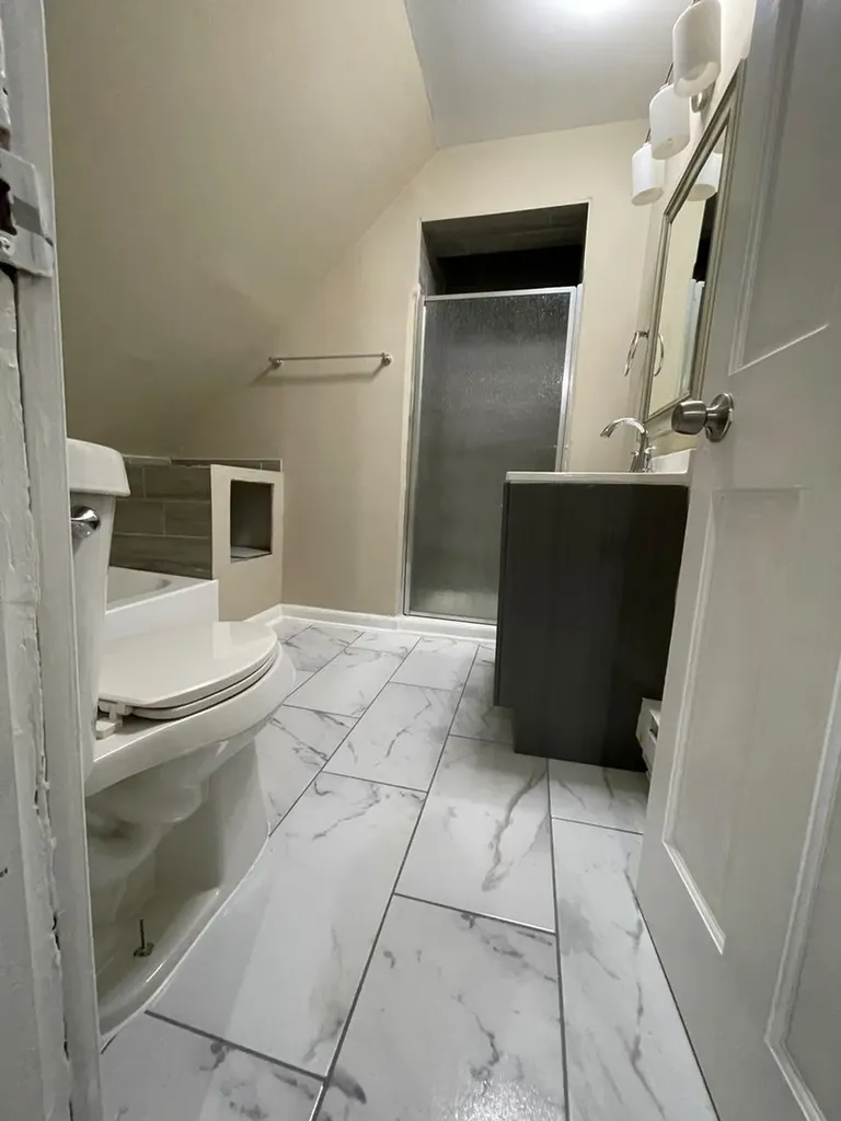 906 West 71st Street Chicago IL 60621