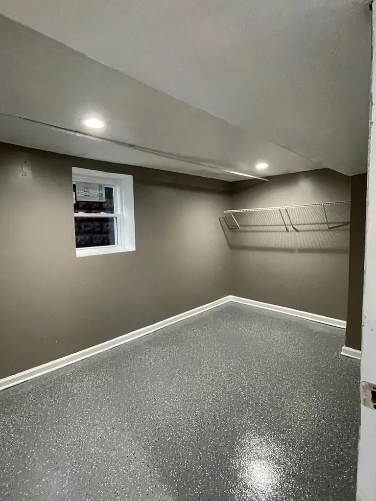 906 West 71st Street Chicago IL 60621