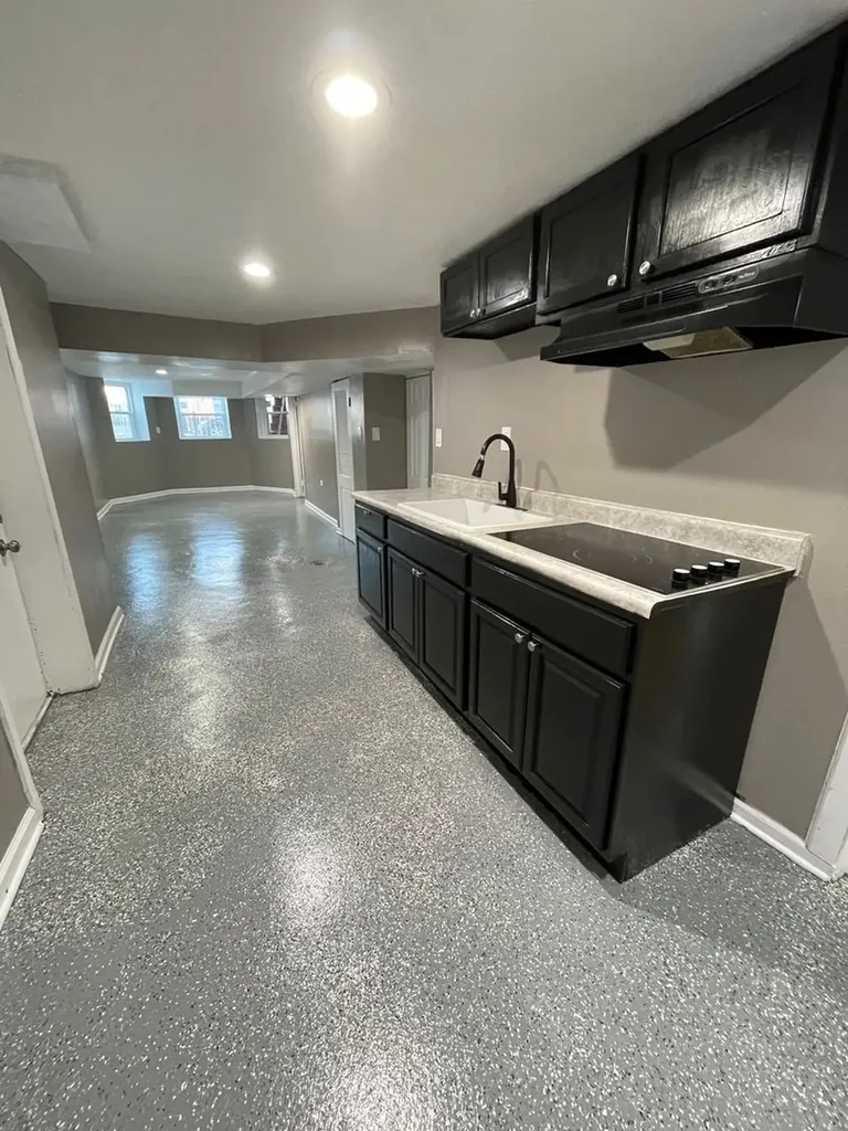 906 West 71st Street Chicago IL 60621