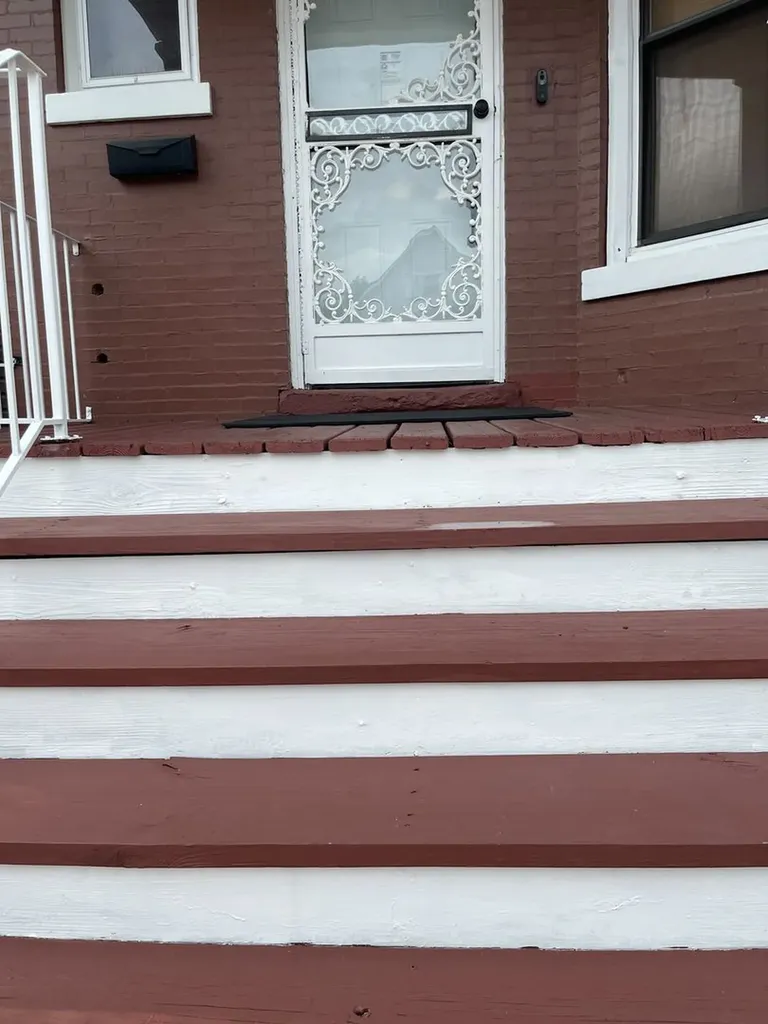 906 West 71st Street Chicago IL 60621