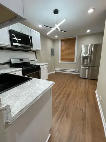 906 West 71st Street Chicago IL 60621