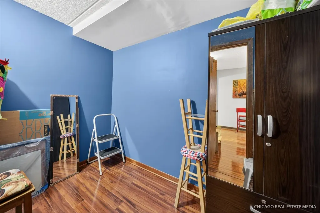 6316 West Montrose Avenue Chicago IL 60634