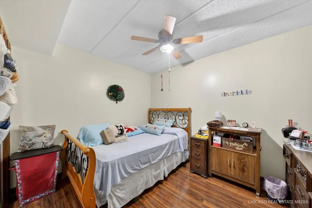 6316 West Montrose Avenue Chicago IL 60634