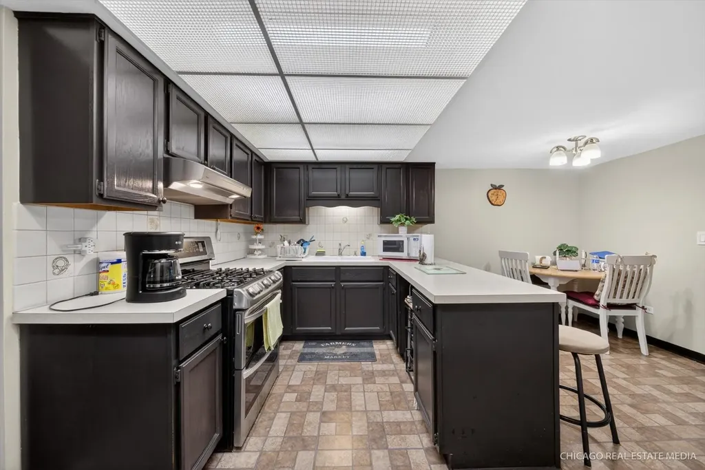 6316 West Montrose Avenue Chicago IL 60634