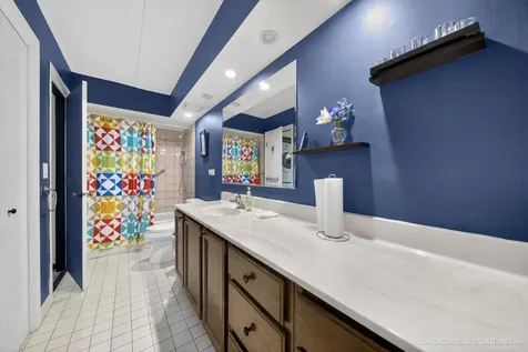 6316 West Montrose Avenue Chicago IL 60634