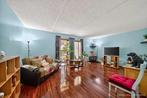6316 West Montrose Avenue Chicago IL 60634