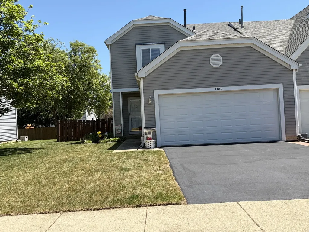1485 Exeter Lane South Elgin IL 60177