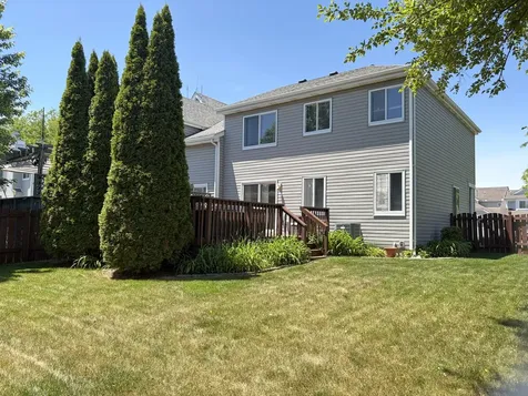 1485 Exeter Lane South Elgin IL 60177