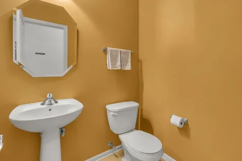 2603 Kendall Crossing Mchenry IL 60051
