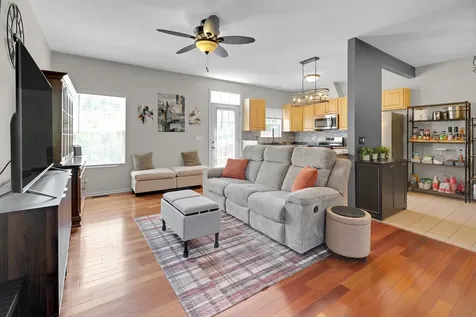2603 Kendall Crossing Mchenry IL 60051
