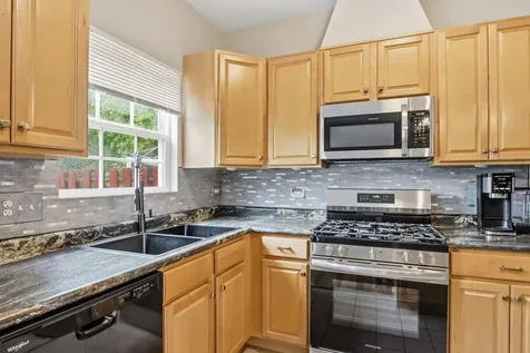 2603 Kendall Crossing Mchenry IL 60051