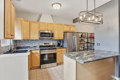2603 Kendall Crossing Mchenry IL 60051