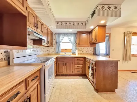 1203 4TH Avenue Dixon IL 61021