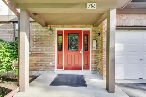 306 Carriage Way Bloomingdale IL 60108