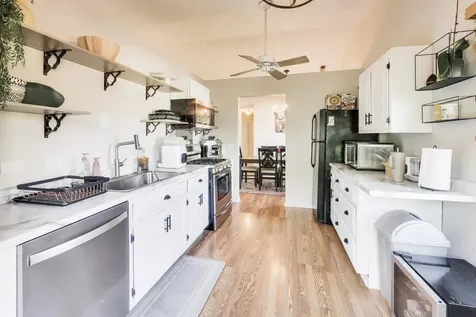 306 Carriage Way Bloomingdale IL 60108
