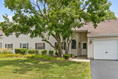 106 Gant Circle Streamwood IL 60107