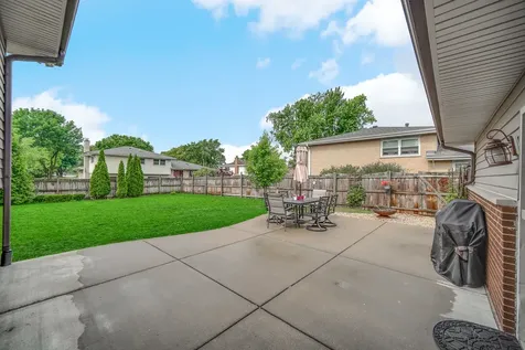 1629 Claremont Drive Darien IL 60561