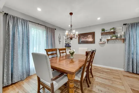 1629 Claremont Drive Darien IL 60561