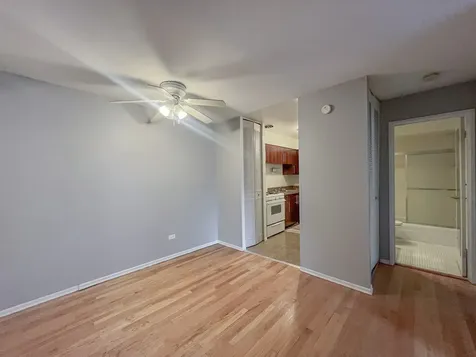 736 West Buena Avenue Chicago IL 60613