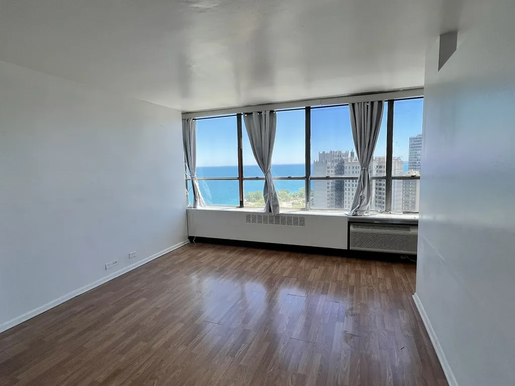 4800 South Chicago Beach Drive Chicago IL 60615