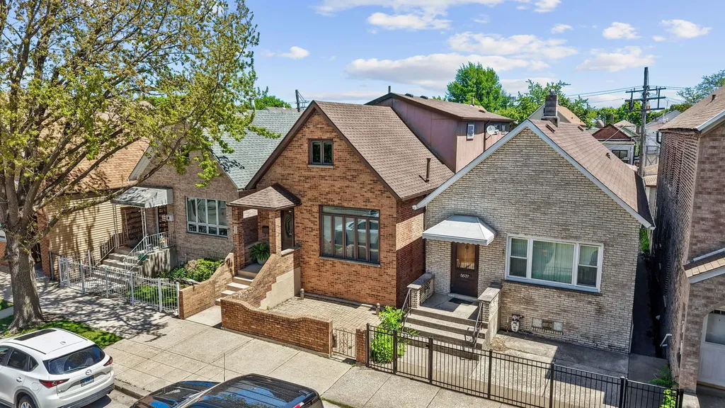 3635 South Union Avenue Chicago IL 60609