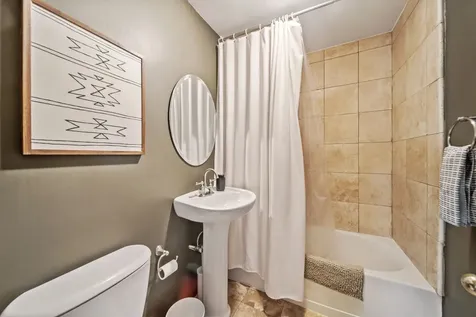 3635 South Union Avenue Chicago IL 60609