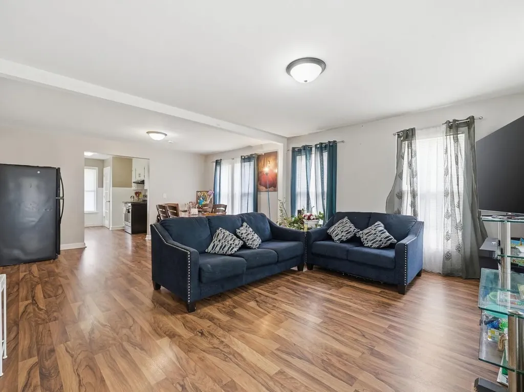 719 North Orchard Avenue Aurora IL 60505